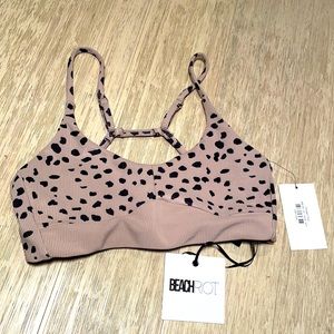 Beach riot Shawn top